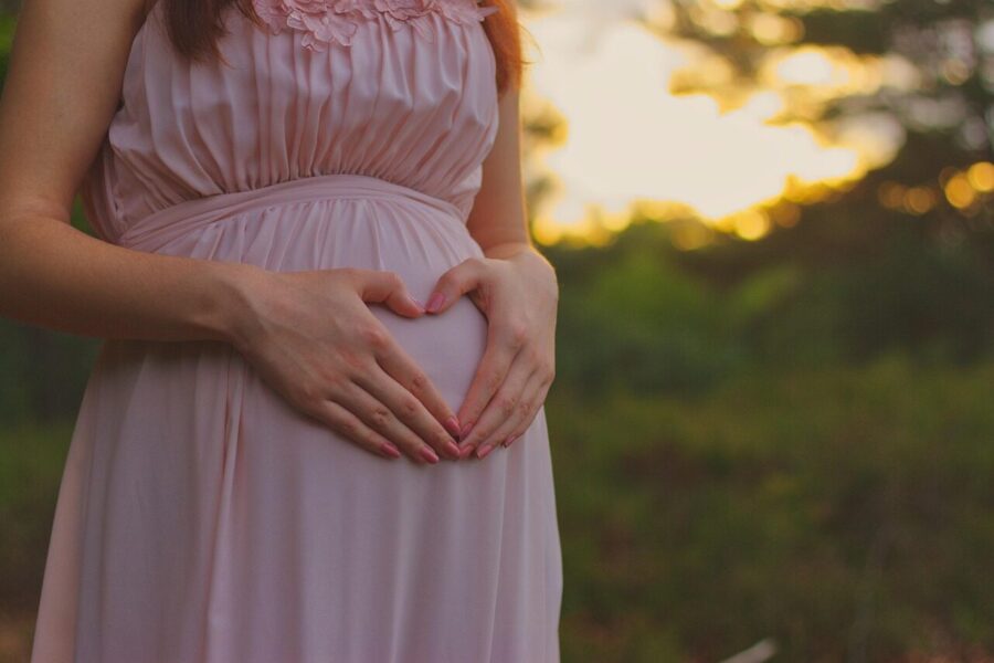 Vienas sprendimas gali suteikti vilties po vėžio gydymo: štai ką verta žinoti apie kiaušialąsčių šaldymą