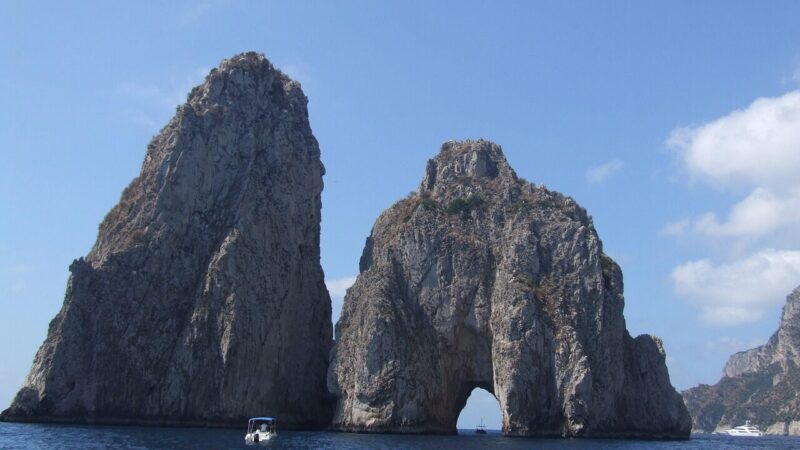 Sensacingas radinys Azerbaidžane: po Kaspijos jūros vandeniu aptikti žmogaus veiklos pėdsakai