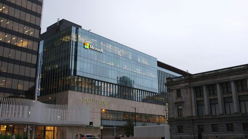„Microsoft“ tyrė „Azure“ naudojimą Izraelio institucijose: po patikrinimo atleistas svarbus vadovas