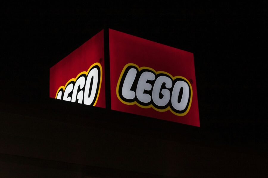 „Lego“ parodė, kaip atrodo gera rinkodara: gestas Davidui Attenborough sujaudino žmones