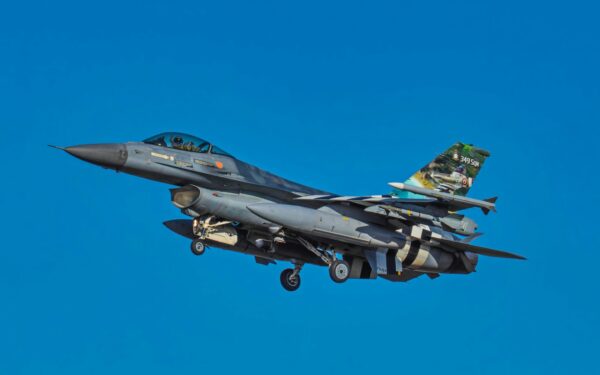 Nutekėjusi slapta AIM-260 nuotrauka sukėlė audrą: ekspertai kalba apie naują JAV pranašumą