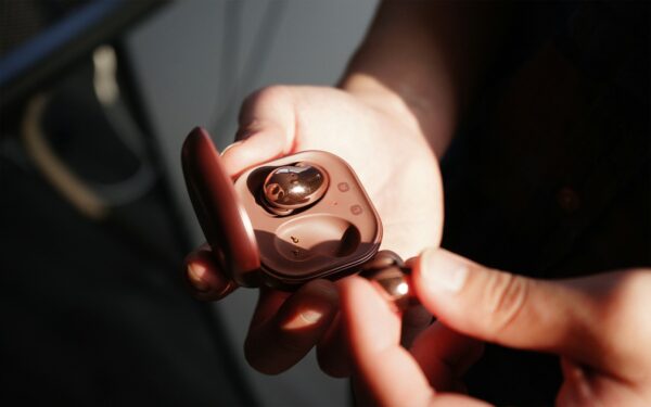 Netikėtas „Samsung“ žingsnis nustebino „Galaxy Buds 3 Pro“ savininkus: štai ką verta žinoti