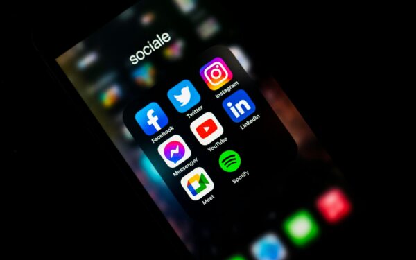 „Google“ plečia „Youtube“ galimybes: vaizdas vaizde bus prieinamas be prenumeratos