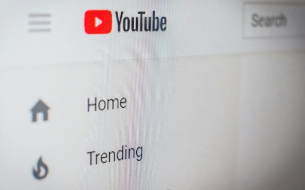 „YouTube“ įjungė 3 naujas tinklalaidžių funkcijas, bet daliai vartotojų jos – už mokestį