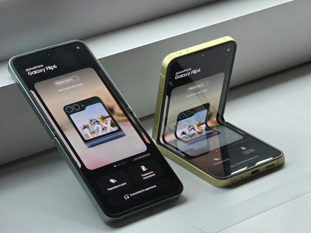Sulenkiamas telefonas. Unsplash nuotr.