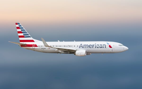 „American Airlines“ kirto konkurentams: daugiau nei 500 lėktuvų gaus „Starlink“ internetą