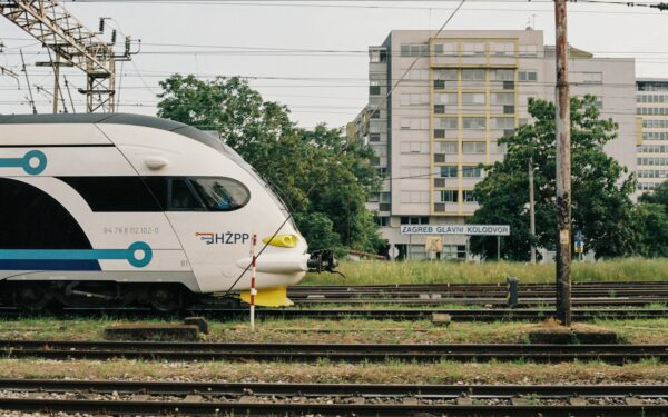 Traukinys iš Lenkijos į Kroatiją šiemet kursuos dažniau: štai ką svarbu žinoti keleiviams