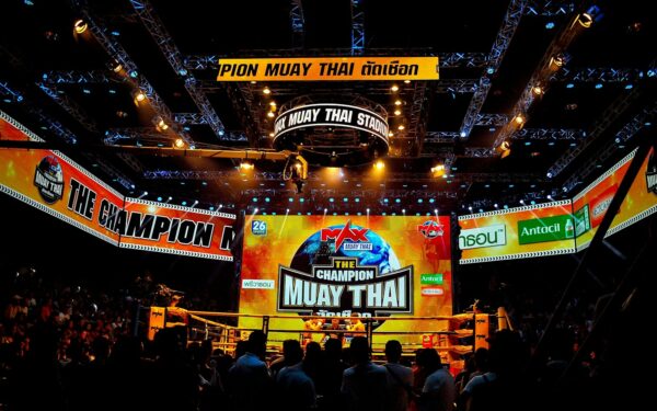 Conoras McGregoras grįžta į „UFC 6“ anonsą: bet gerbėjai jau aptarinėja vieną svarbią detalę