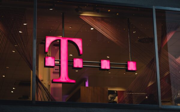 „T-Mobile“ kai kuriems klientams siūlo beveik nemokamą „Pixel 10“: štai kur slypi svarbiausia sąlyga