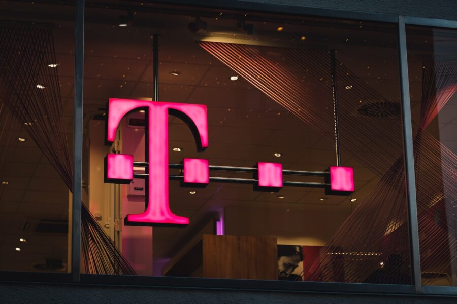 T-Mobile. Unsplash nuotr.