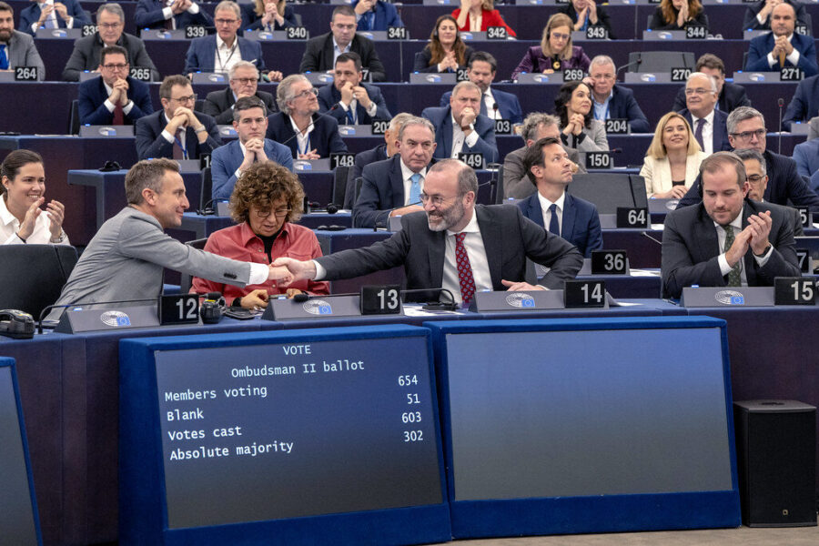 Briuselyje verda naujas ginčas: ištrinta „Signal“ žinutė sukėlė naują skaidrumo krizę Europos Komisijoje