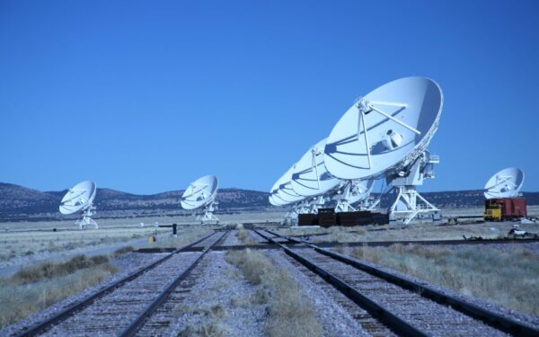 Astronomai aptiko užuominą, galinčią paaiškinti keistus signalus iš Paukščių Tako