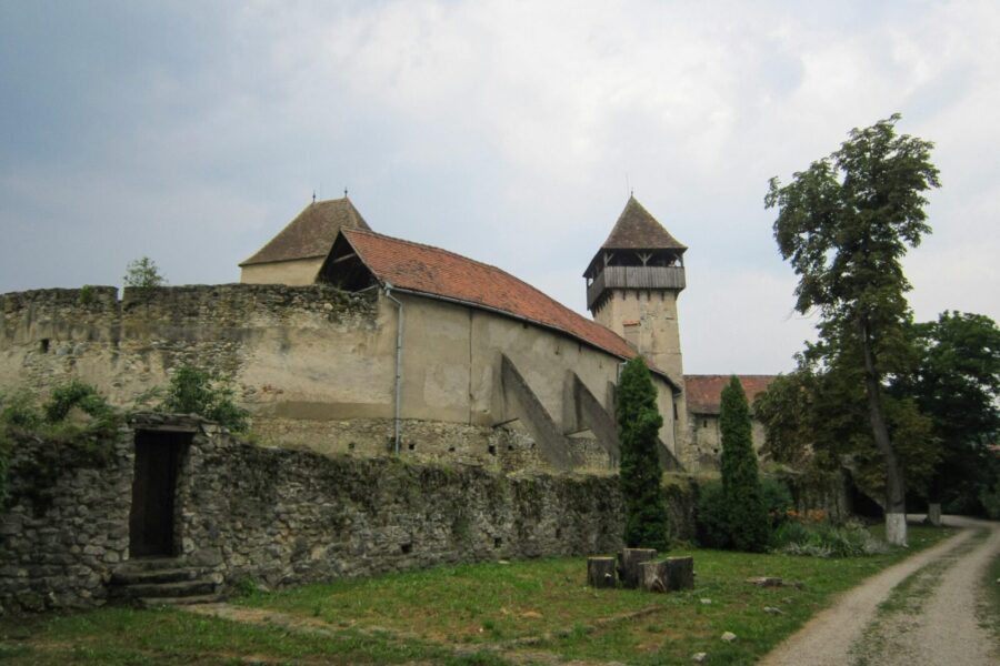 Šimtmečius trukusi mįslė įminta: mokslininkai nustatė, kas pastatė šią tvirtovę Transilvanijoje