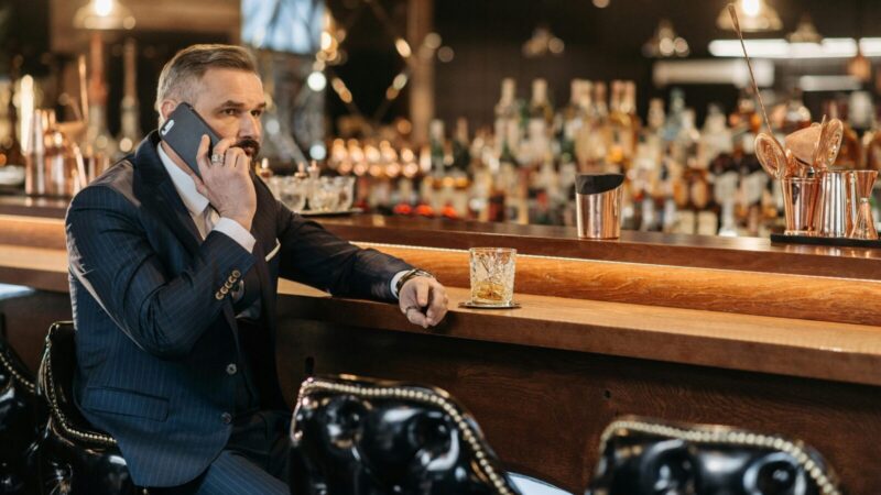 „Vertu“ pristatė telefoną už 6 000 eurų: naujasis telefonas turi DI, kuris pats atlieka užduotis