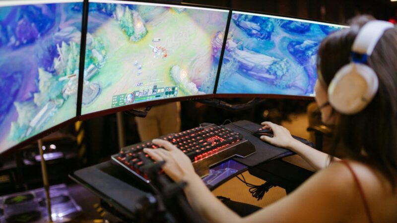 „League of Legends“ meta gali apsiversti aukštyn kojomis: „Riot“ keičia žaidimo balansą