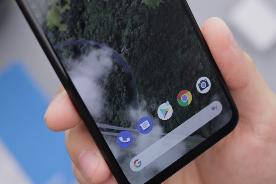 Dėmesys saugumui: „Google“ pristatė funkciją, kuri gali sustabdyti sukčius dar skambučio metu