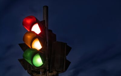 Pėsčiųjų mygtukų paslaptis: sužinokite, kodėl žalia šviesa ne visada užsidega greičiau
