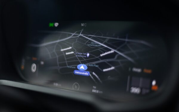 Mįslingi GPS sutrikimai visoje Europoje: rado pėdsaką orbitoje, vedantį į Rusiją